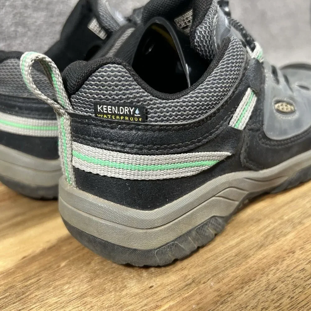 KEEN Targhee Low Kids Youth Size 2 Gray Waterproof Hiking Trail Shoes Used